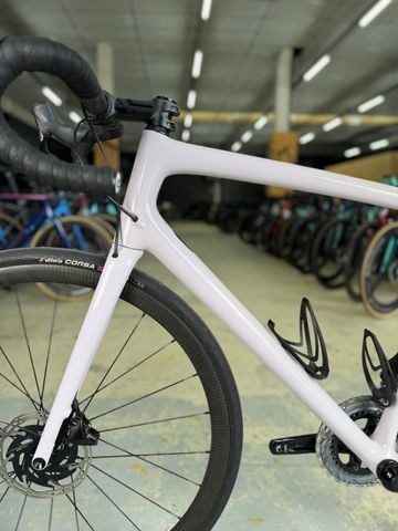 Specialized Aethos Expert 2024 2024 Road & Gravel usato, Bianco — immagine 18 di 23