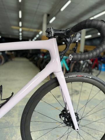 Specialized Aethos Expert 2024 2024 Road & Gravel usato, Bianco — immagine 7 di 23