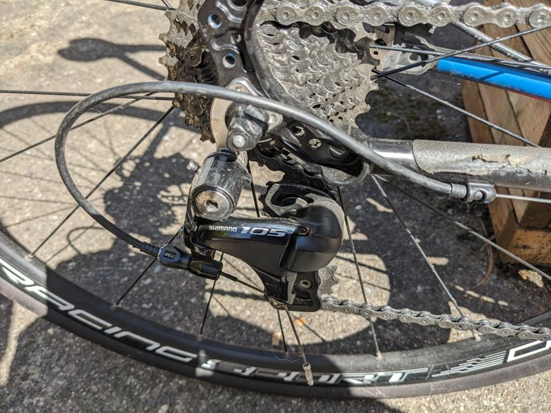 Used Genesis Equilibrium Shimano 105 2020 Road & Gravel, Blue — image 4 of 11