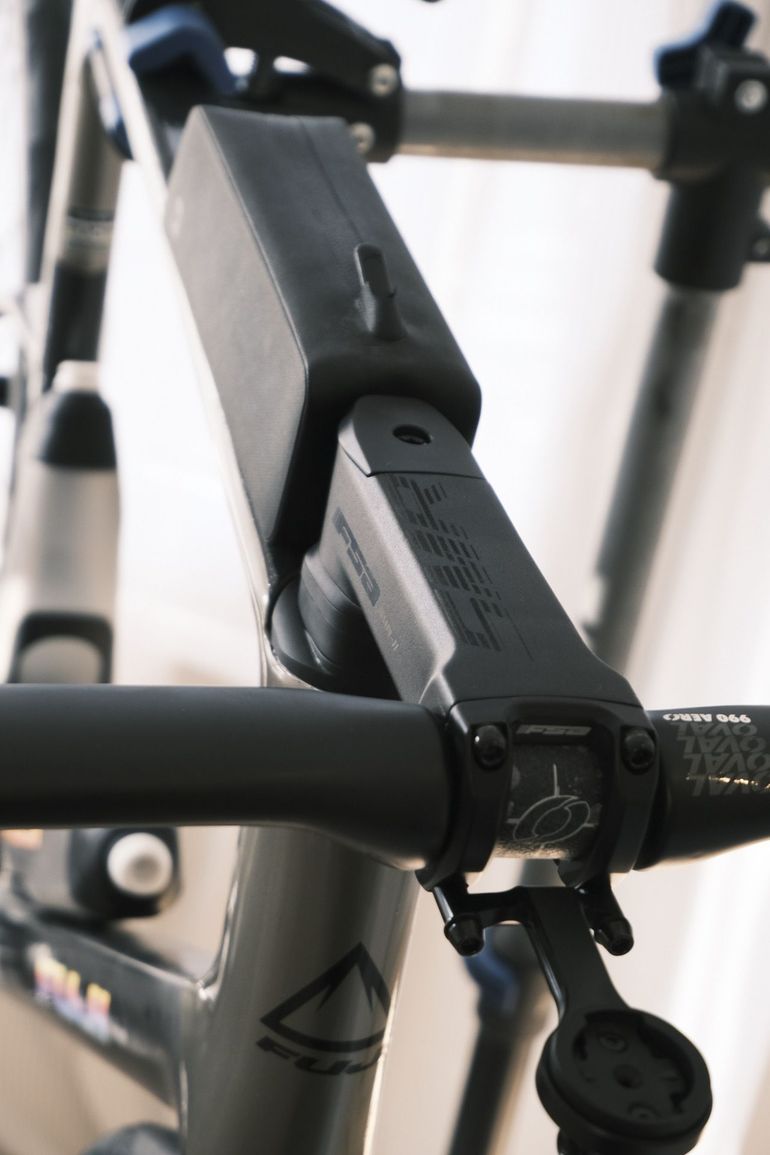 Used Fuji Kasane WheelTop EDS 2024 Road & Gravel, Light Gray — image 10 of 23