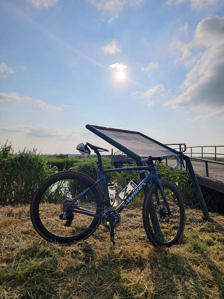 Used Specialized S-Works Roubaix 2020 Sunset Chameleon / Holographic Reflective 2020 Road & Gravel, Purple — image 5 of 17