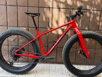 Trek Farley 9.6 2024 2024 Mountainbike d'occasion — image 1 sur 9