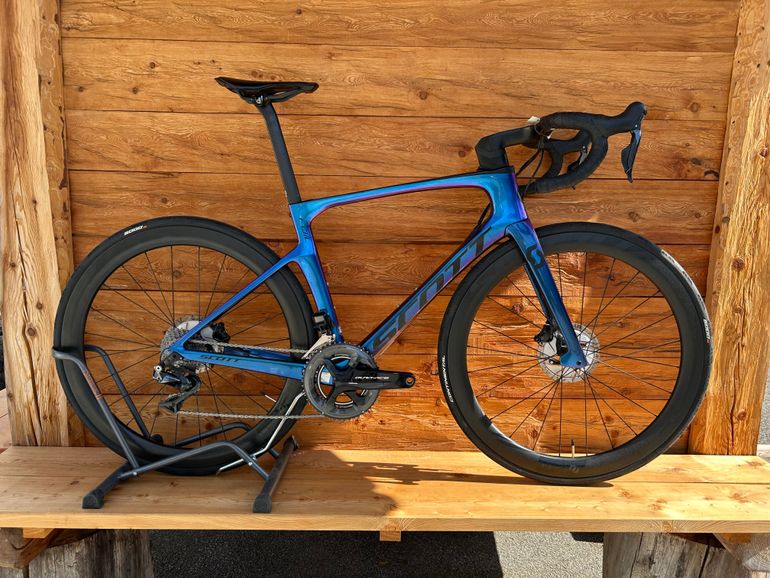 Used Scott Foil Premium 2020 2020 Road & Gravel, Blue — image 1 of 4