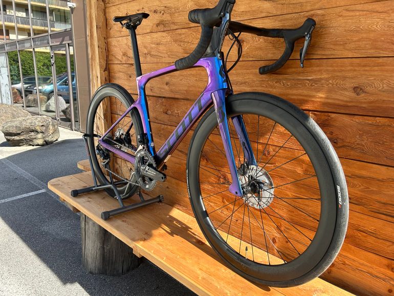 Used Scott Foil Premium 2020 2020 Road & Gravel, Blue — image 4 of 4