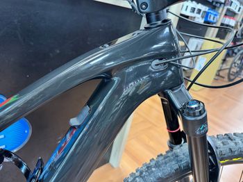 Used Trek Fuel EXe 9.8 XT 2024 2024 Mountainbike, Black, 29 — image 3 of 30