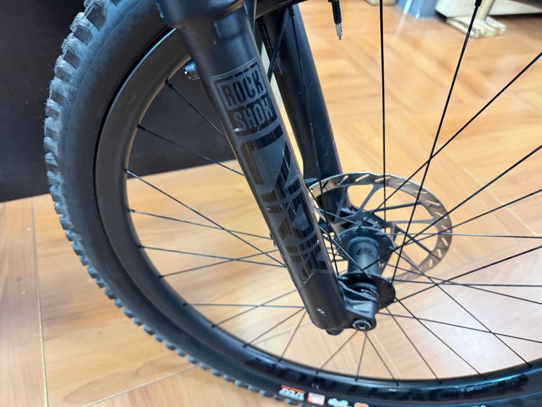 Used Trek Fuel EXe 9.8 XT 2024 2024 Mountainbike, Black, 29 — image 20 of 30