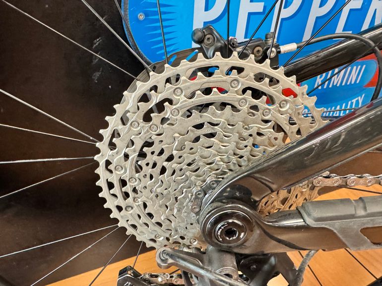 Used Trek Fuel EXe 9.8 XT 2024 2024 Mountainbike, Black, 29 — image 10 of 30