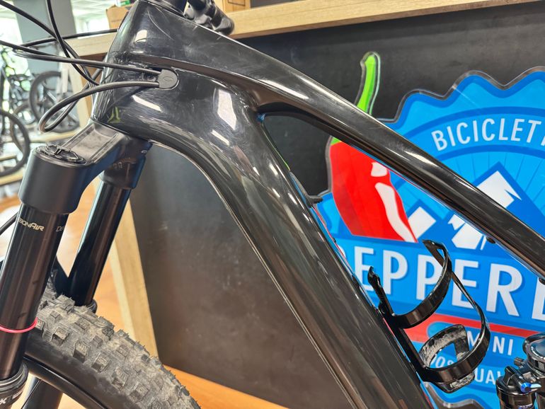 Used Trek Fuel EXe 9.8 XT 2024 2024 Mountainbike, Black, 29 — image 26 of 30