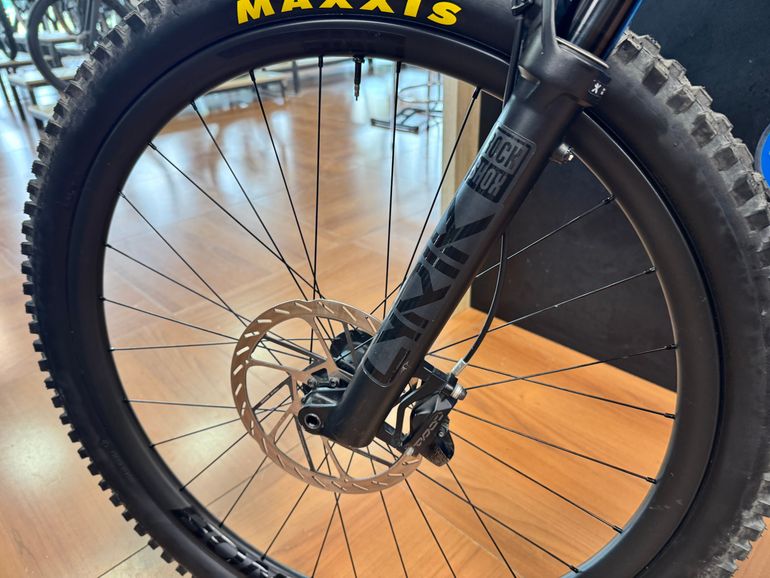 Used Trek Fuel EXe 9.8 XT 2024 2024 Mountainbike, Black, 29 — image 27 of 30