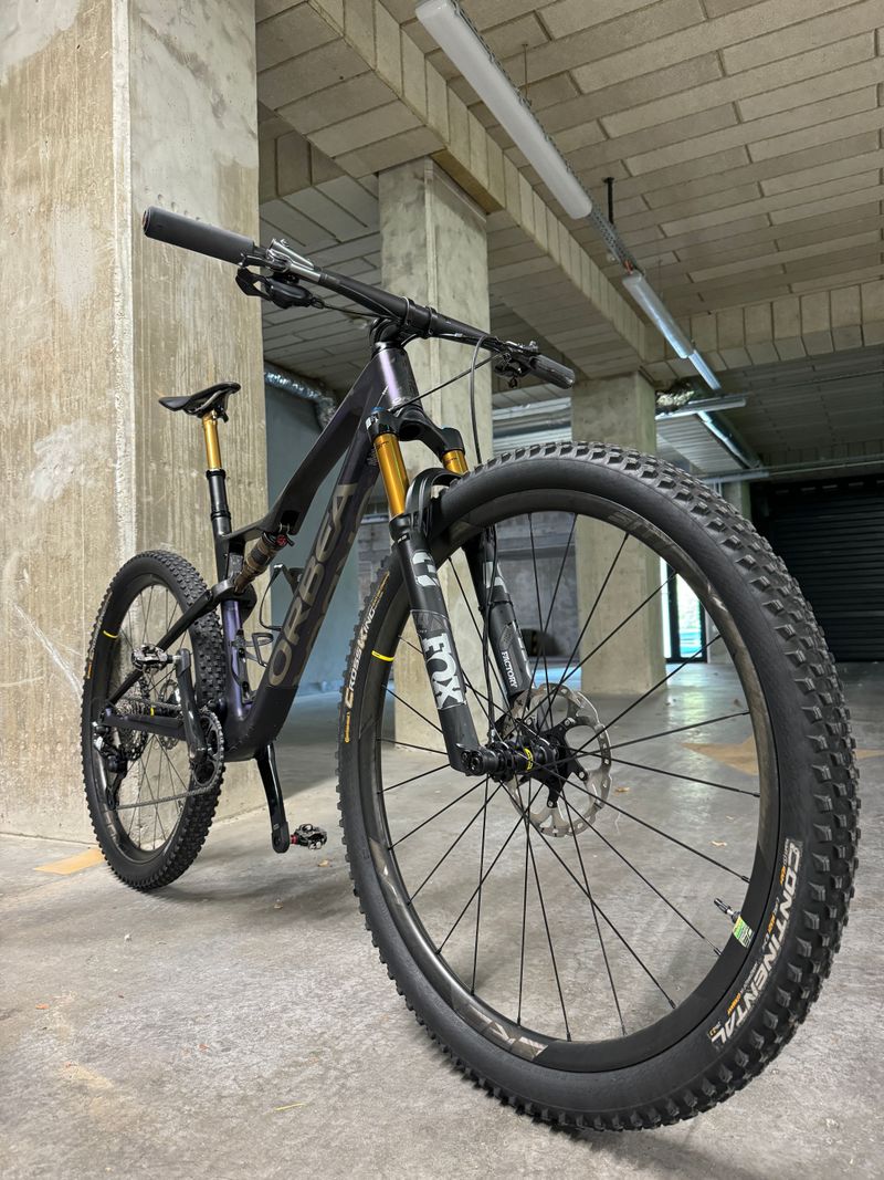Orbea Oiz Shimano CUES Di2 2024 MTB usato