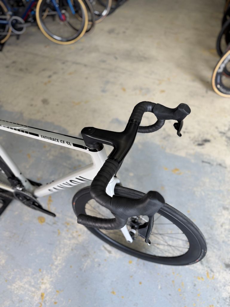 Used Canyon Endurace CF SL 7 eTAP 2022 2022 Road & Gravel, White — image 7 of 24