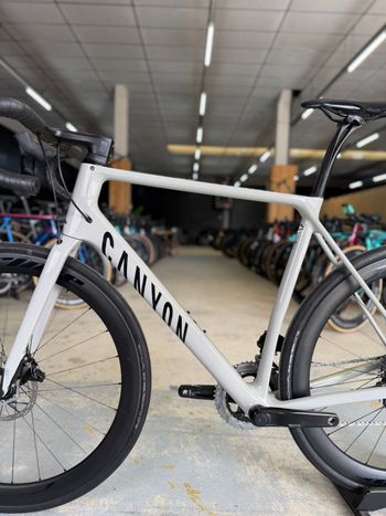 Used Canyon Endurace CF SL 7 eTAP 2022 2022 Road & Gravel, White — image 24 of 24