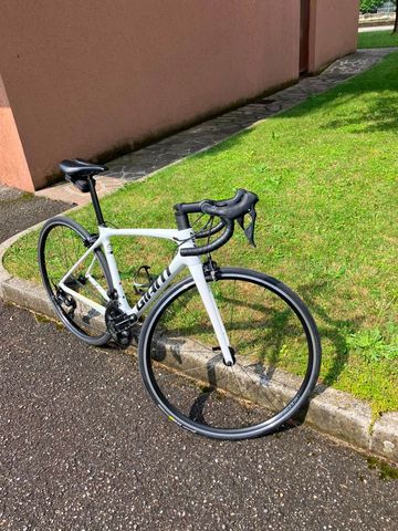 Brugt Giant TCR Advanced 2 KOM 2022 2022 Road & Gravel — billede 3 af 4
