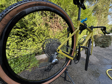 Scott Addict SRAM Rival eTap AXS 2023 Road & Gravel usato, Verde — immagine 2 di 10