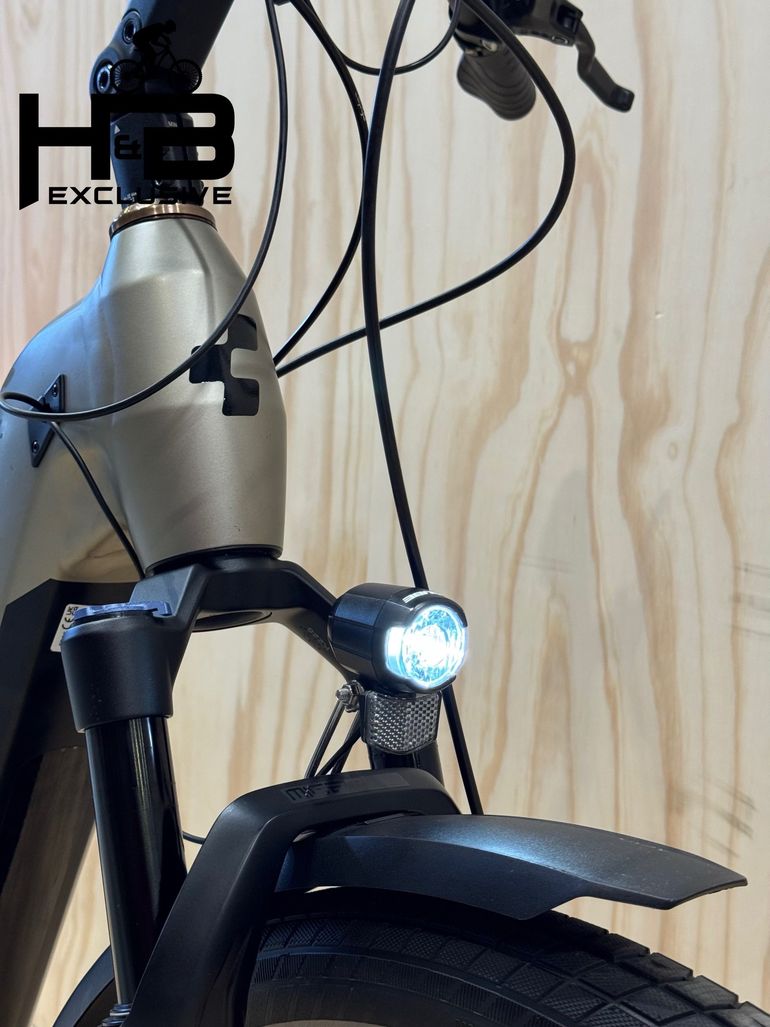 Used CUBE Kathmandu Hybrid Pro 750 Shimano Deore 2024 Urban, Hellgrau — image 5 of 15
