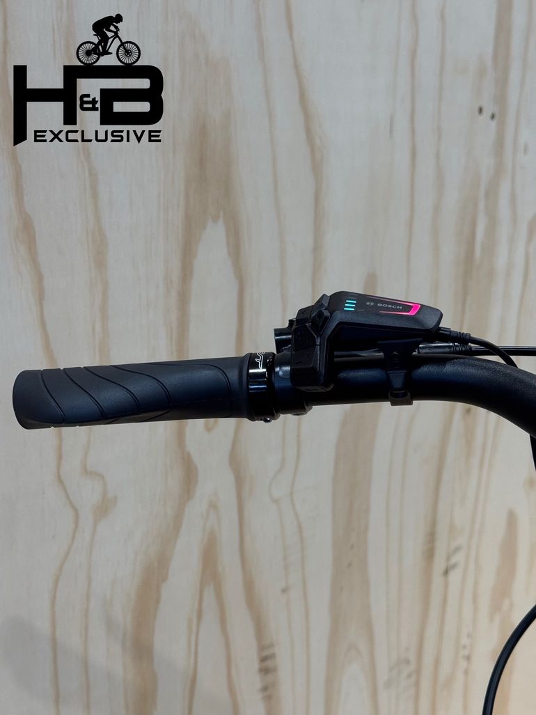 Used CUBE Kathmandu Hybrid Pro 750 Shimano Deore 2024 Urban, Hellgrau — image 8 of 15