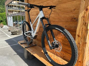 Used Scott Genius 940 2025 2025 Mountainbike, Light Gray, 29 — image 4 of 4
