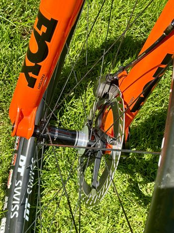 Used Canyon Lux World Cup CFR Di2 2025 2025 Mountainbike, Blue, 29 — image 12 of 18