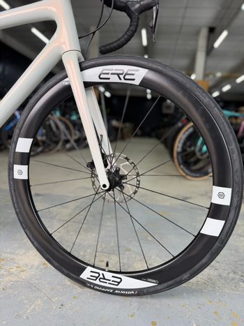 Used Specialized Aethos Comp - Shimano 105 Di2 2024 2024 Road & Gravel, White — image 5 of 24