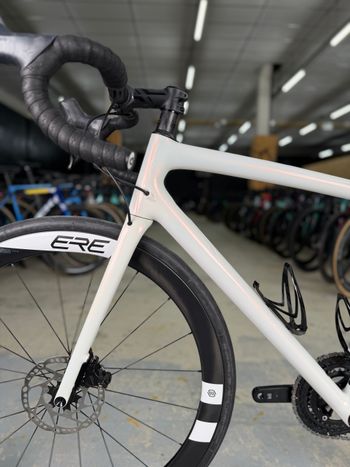 Used Specialized Aethos Comp - Shimano 105 Di2 2024 2024 Road & Gravel, White — image 20 of 24