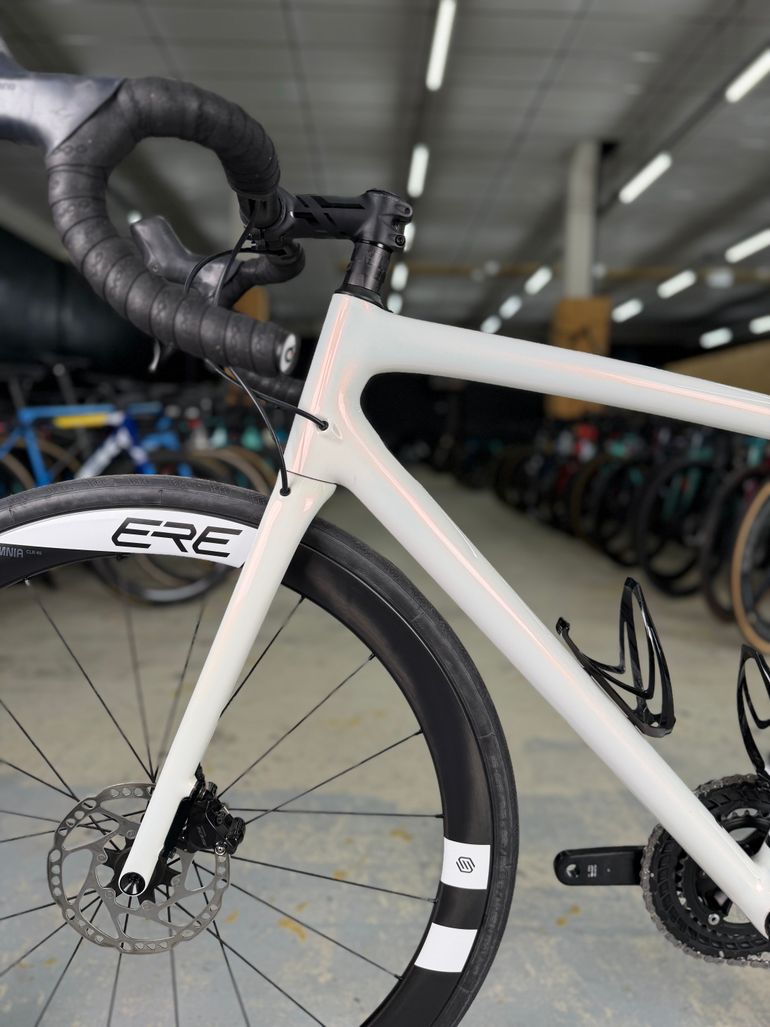 Used Specialized Aethos Comp - Shimano 105 Di2 2024 2024 Road & Gravel, White — image 20 of 24