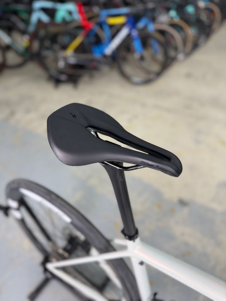 Used Specialized Aethos Comp - Shimano 105 Di2 2024 2024 Road & Gravel, White — image 15 of 24