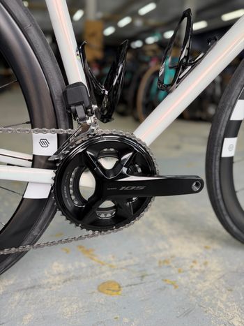 Used Specialized Aethos Comp - Shimano 105 Di2 2024 2024 Road & Gravel, White — image 11 of 24