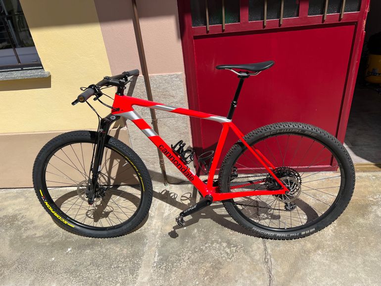 Used Cannondale F-Si Carbon 3 2020 2020 Mountainbike, Red, 29 — image 1 of 3