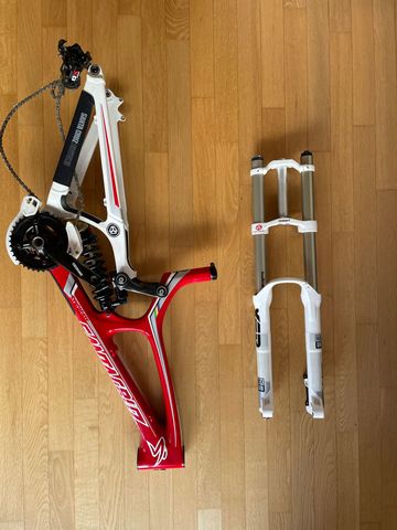 Gebrauchtes Santa Cruz V10 CC X01 2017 2017 Mountainbike, Rot, 27.5 — Bild 2 von 10