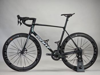 Used Giant TCR Advanced SL 0 Red 2025 2025 Road & Gravel, Green — image 2 of 24
