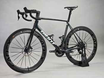 Used Giant TCR Advanced SL 0 Red 2025 2025 Road & Gravel, Green — image 12 of 24