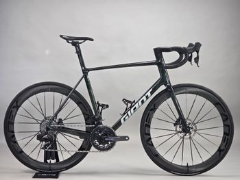 Used Giant TCR Advanced SL 0 Red 2025 2025 Road & Gravel, Green — image 24 of 24