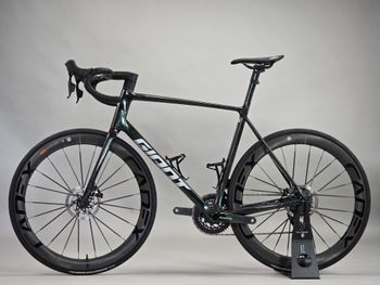 Used Giant TCR Advanced SL 0 Red 2025 2025 Road & Gravel, Green — image 22 of 24