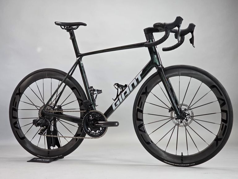 Used Giant TCR Advanced SL 0 Red 2025 2025 Road & Gravel, Green — image 18 of 24