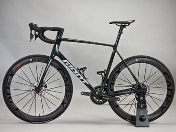 Used Giant TCR Advanced SL 0 Red 2025 2025 Road & Gravel, Green — image 13 of 24