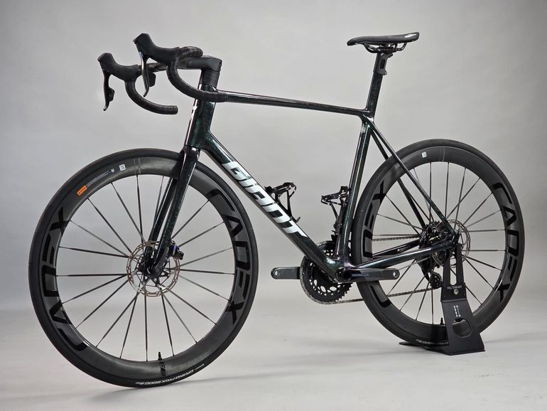 Used Giant TCR Advanced SL 0 Red 2025 2025 Road & Gravel, Green — image 4 of 24