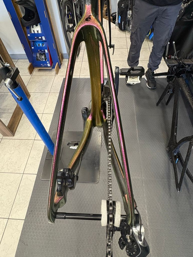 Used Cervélo P-Series Ultegra Di2 2024 2024 Road & Gravel, Purple — image 9 of 12