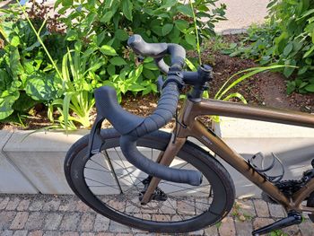 Used Specialized Aethos Expert - Rival eTap AXS 2025 2025 Road & Gravel, Orange — image 4 of 8