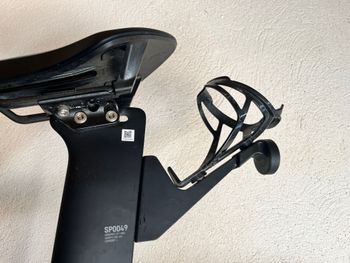 Used Canyon Speedmax CFR Di2 2025 2025 Road & Gravel, Red — image 8 of 11