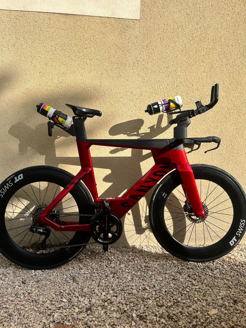 Used Canyon Speedmax CFR Di2 2025 2025 Road & Gravel, Red — image 3 of 11