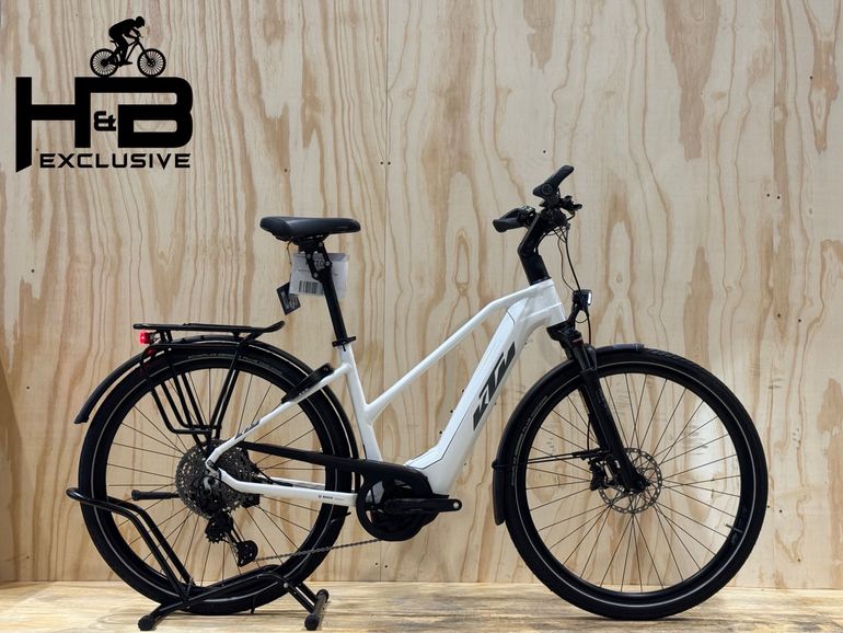 Used KTM Macina Style 720 Shimano XT 2023 Urban, White — image 1 of 15
