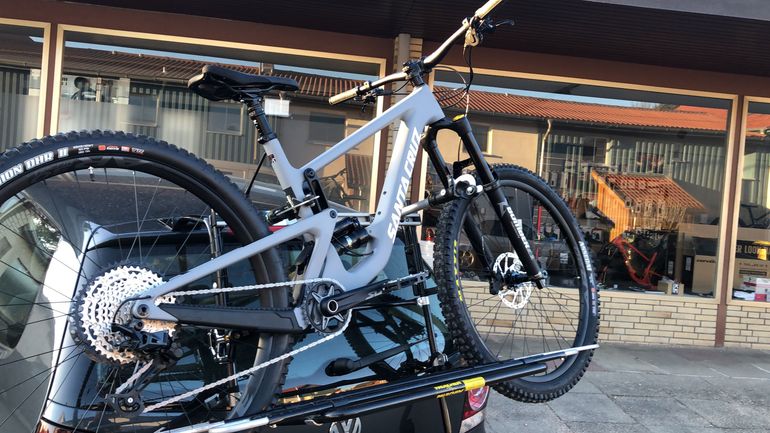 Used Santa Cruz Hightower X01 / Carbon CC / 29 2021 2021 Mountainbike, Light Gray — image 2 of 8