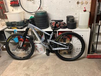 Used Santa Cruz Hightower X01 / Carbon CC / 29 2021 2021 Mountainbike, Light Gray — image 8 of 8