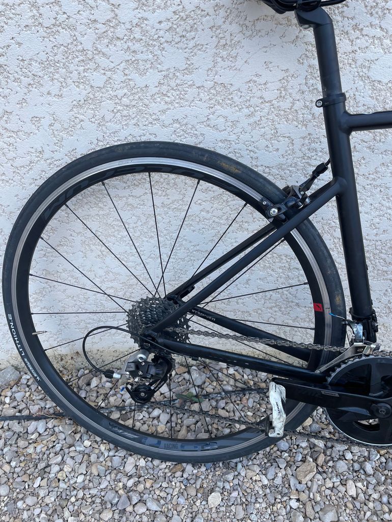 Used Van rysel EDR AF Road Bike, - 105 2021 2021 Road & Gravel, Black — image 2 of 4