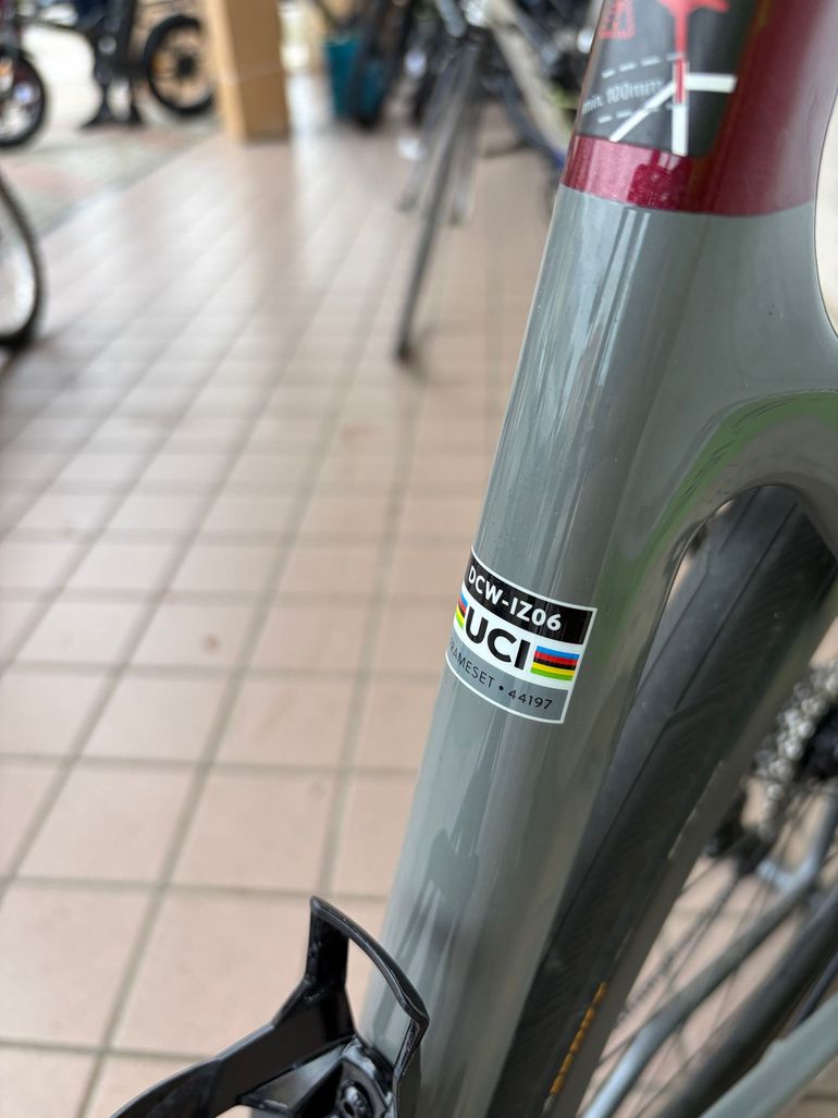Used Focus IZALCO MAX 8.9 2024 2024 Road & Gravel — image 12 of 16