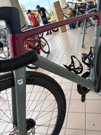Used Focus IZALCO MAX 8.9 2024 2024 Road & Gravel — image 9 of 16