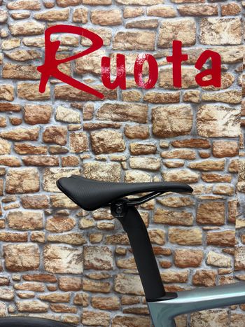 Used Specialized Tarmac S-Works 2023 2023 Road & Gravel — image 10 of 13