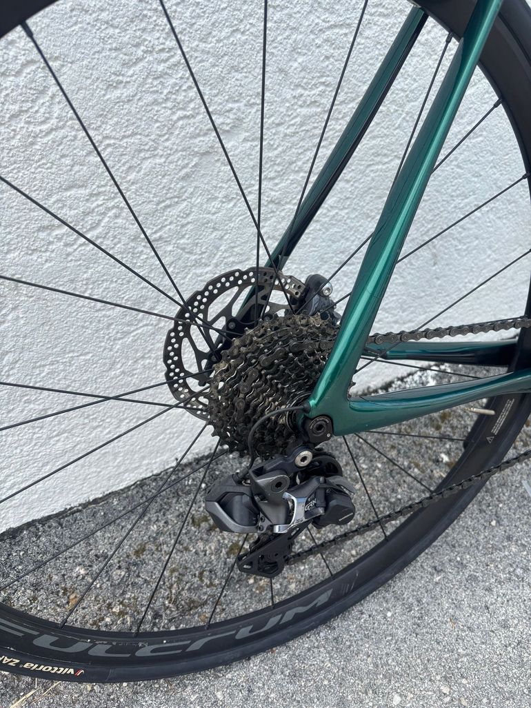 Used Cannondale Synapse Carbon Disc Ultegra Di2 2021 2021 Road & Gravel, Green — image 3 of 11
