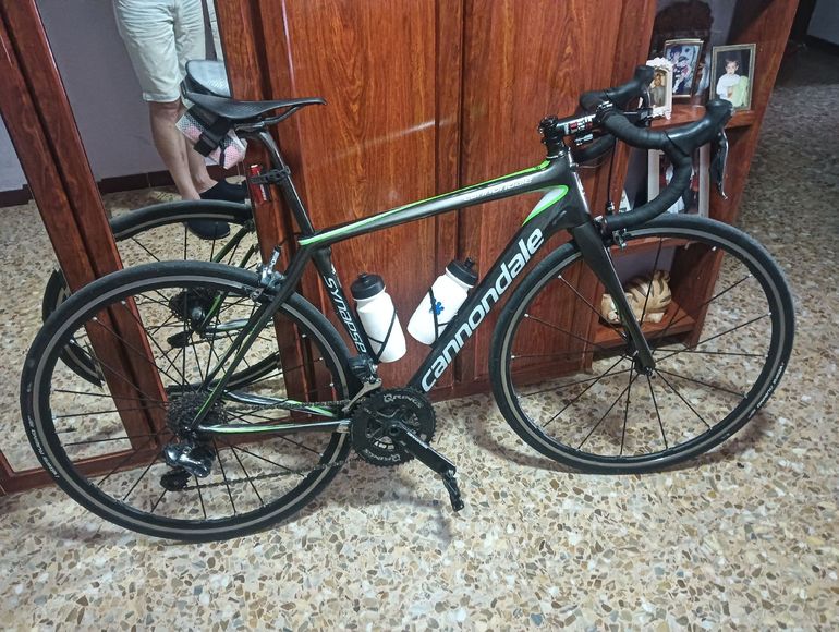 Used Cannondale Synapse Shimano Dura Ace 2014 Road & Gravel, Black — image 1 of 6