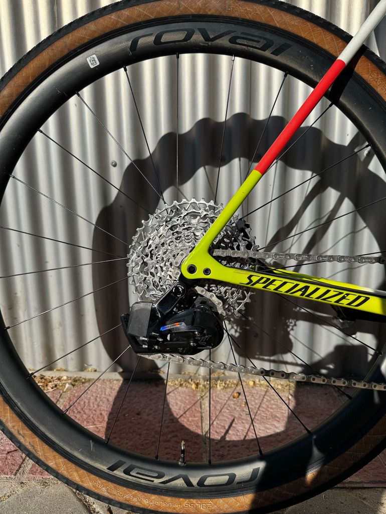 Used Specialized Crux Pro - SRAM Force XPLR eTAP AXS 2024 2024 Road & Gravel, White — image 7 of 18